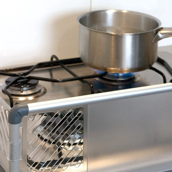 Zabezpieczająca osłona do płyty kuchennej Bebedue