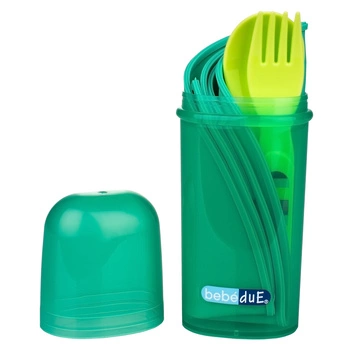 Sztućce ze śliniakiem w etui C&F Bebedue; zielone